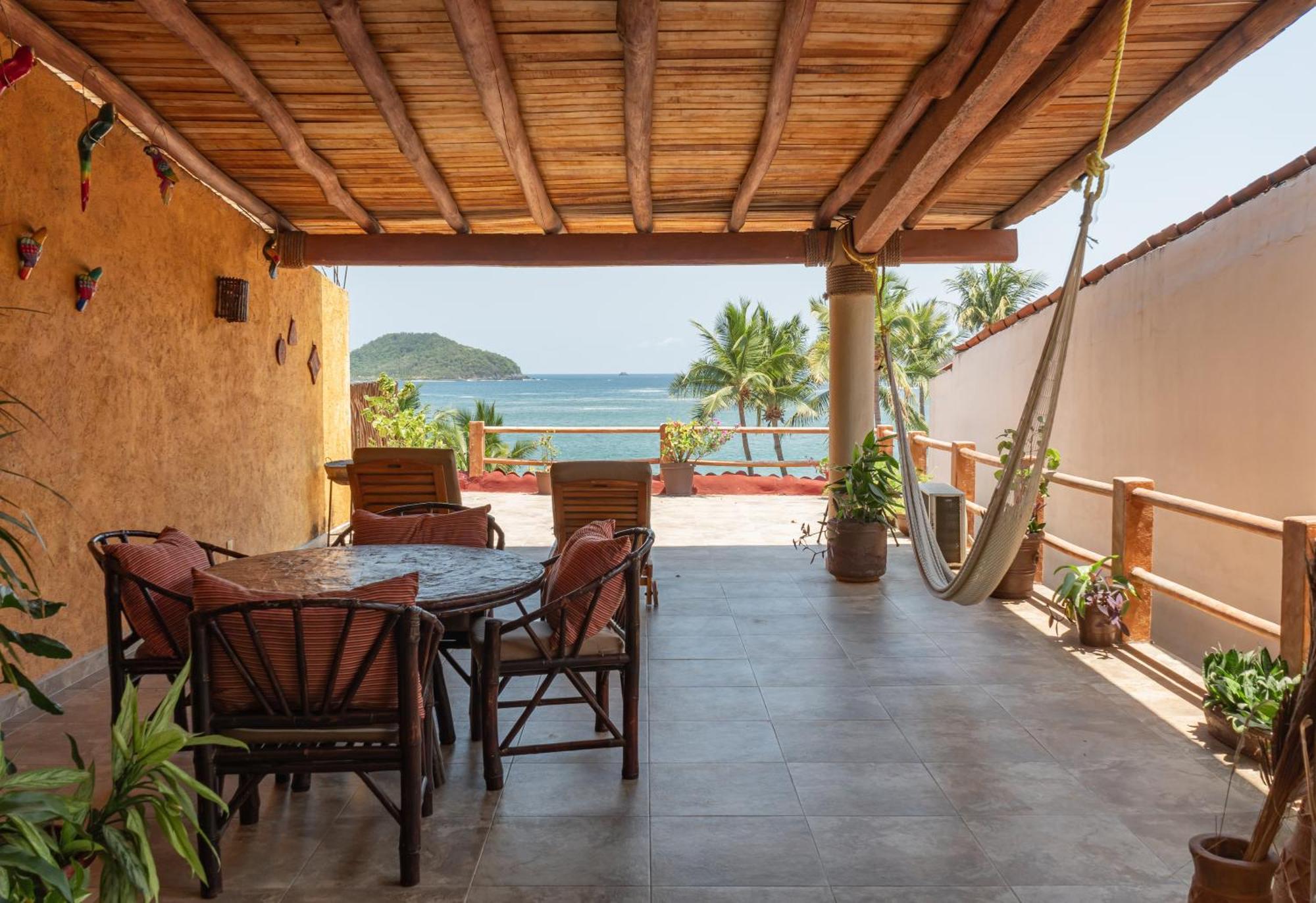 Arena Suites Zihuatanejo Exteriér fotografie